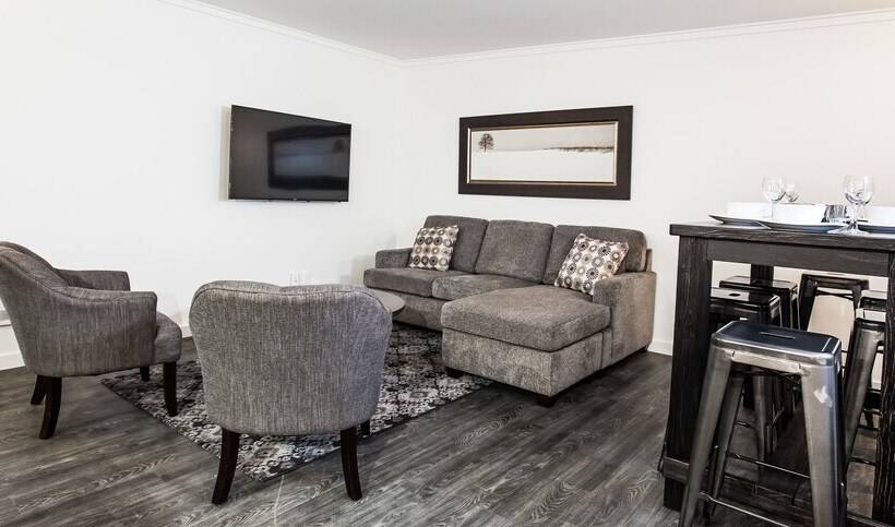 Novlan Suite By Revelstoke Vacations