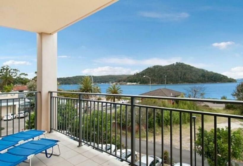 Ocean Pearl   Ettalong Beach