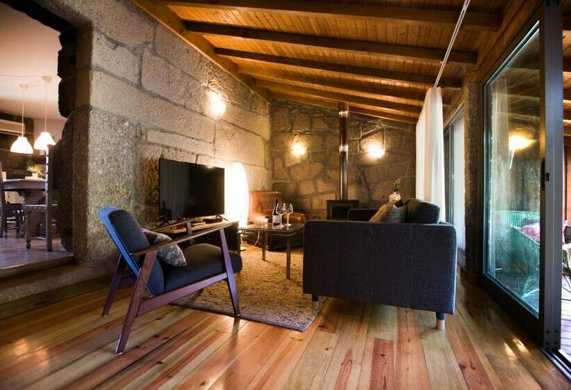 Pedra Bela   Cozy House W/ Private Jacuzzi @ Geres