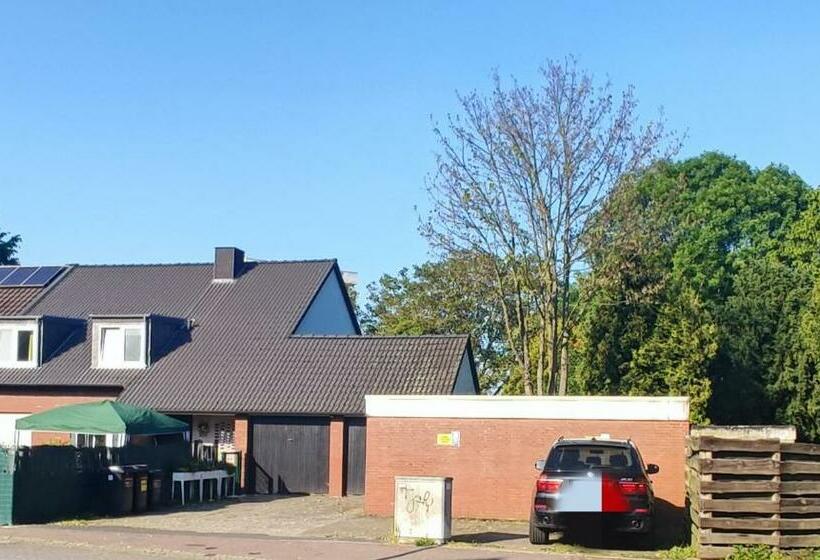 Uni Nähes Apartmenthaus Mit Garten