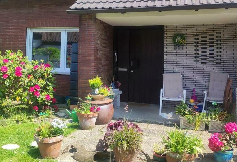 Uni Nähes Apartmenthaus Mit Garten