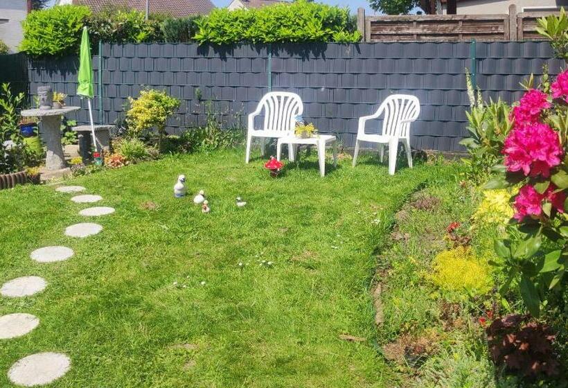 Uni Nähes Apartmenthaus Mit Garten