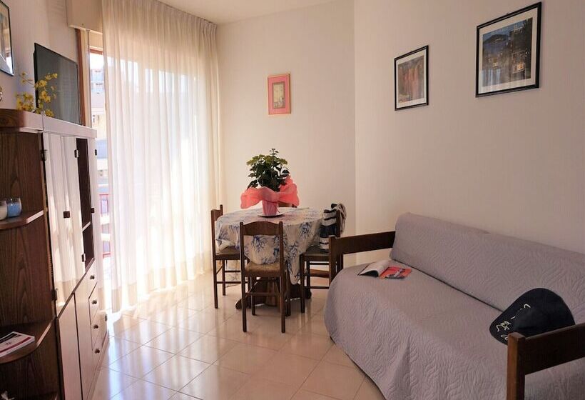 Three Room Apartment In Residence With Sea View By Beahost Rentals