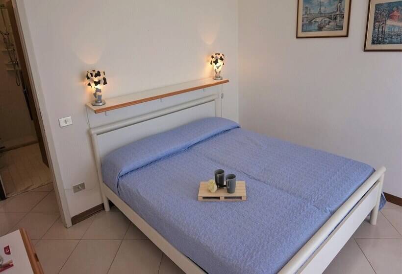 Three Room Apartment In Residence With Sea View By Beahost Rentals