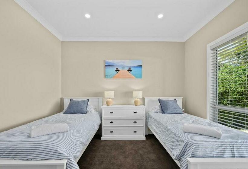 Wauwa Ana   Moana   C21 Southcoast Holidays