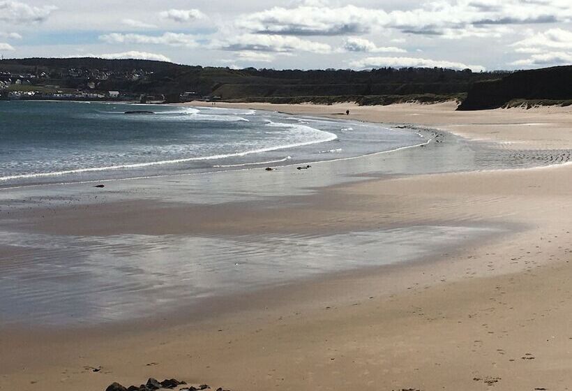 Zen Cottage Seatown Cullen