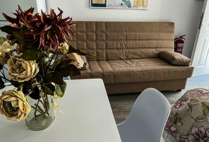 Alaudae Apartamentos