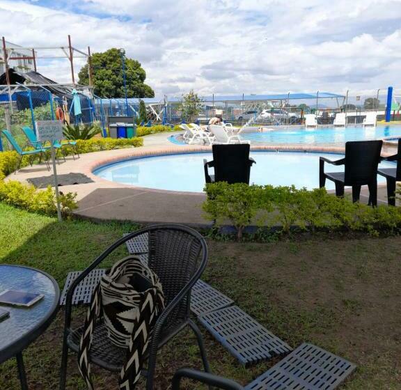 Apartamento Y Piscina Espectacular A 3  Del Parque Del Cafe