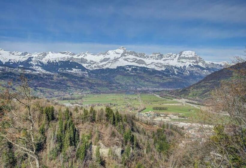 Apt. Marmottes  Fabulous 3 Bed, 2 Bath, Sleeps 6