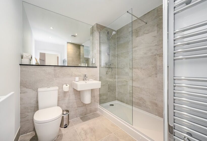 Citystay Finch House