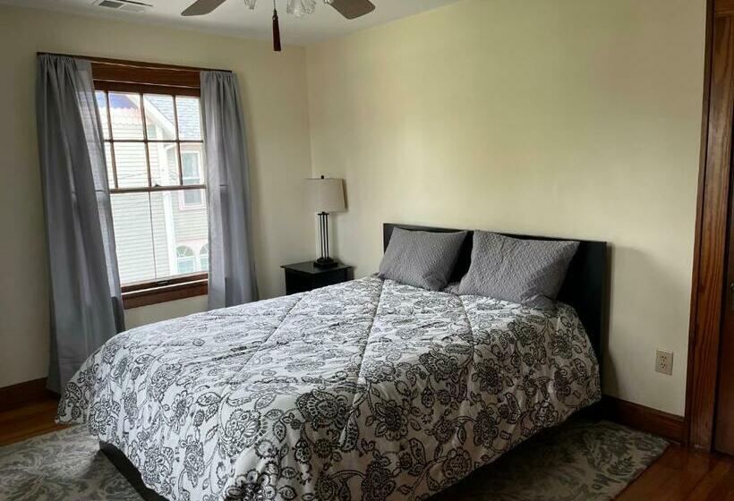 Historic Downtown Brownsburg Home W/charm