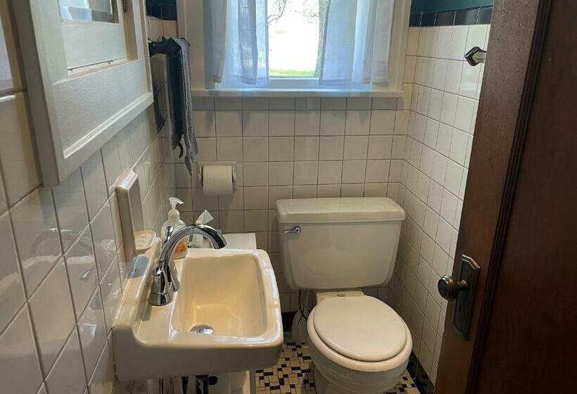 Historic Downtown Brownsburg Home W/charm