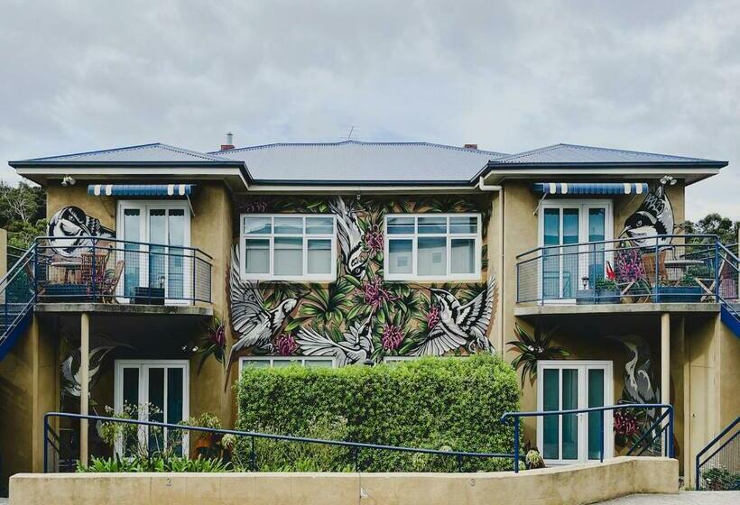 Hobart Rose Court Apartments Aurum