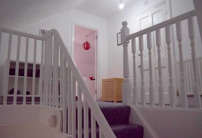Lovely Large London Apartment