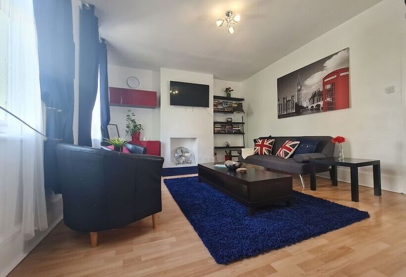 Lovely Large London Apartment