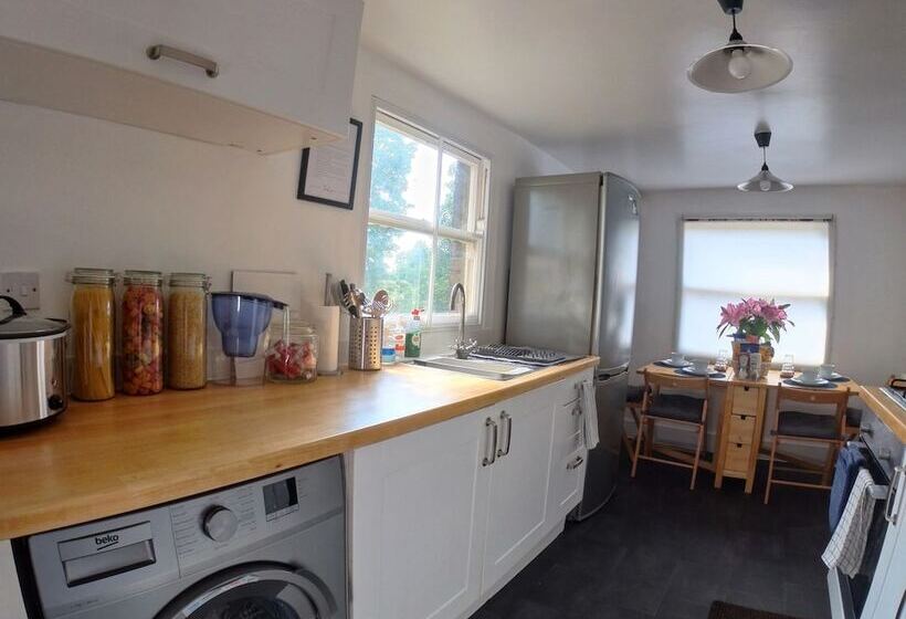 Lovely Large London Apartment