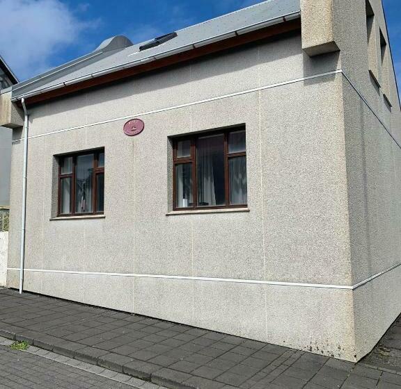 Lítið Einbýlishús á Besta Stað