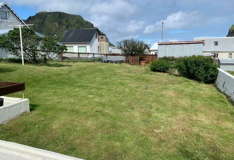 Lítið Einbýlishús á Besta Stað