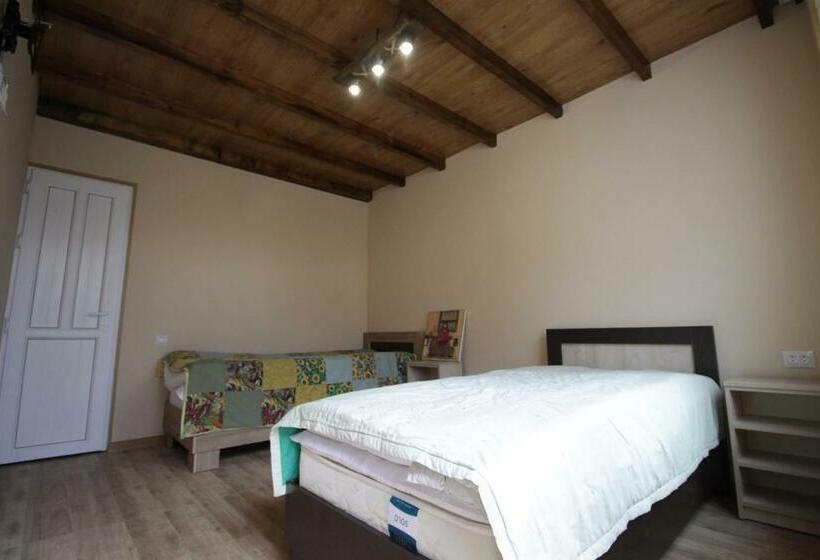 Mardoyan S Guest House