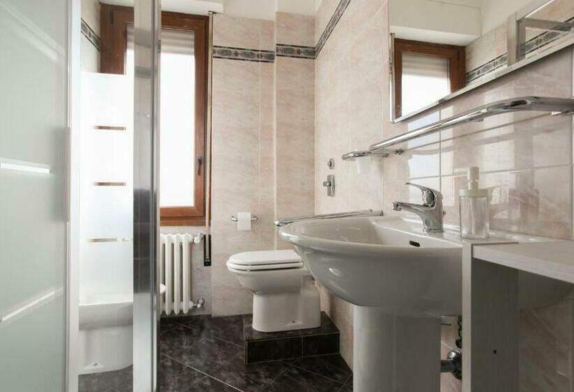 New Fashion District, 3 Bdrs   30 Minutes From Linate With New Subway