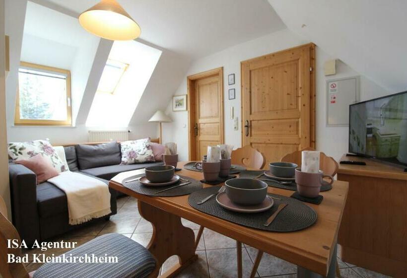 Nocky Family Apartments