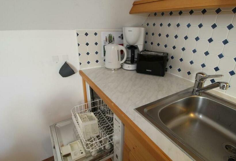 Nocky Family Apartments