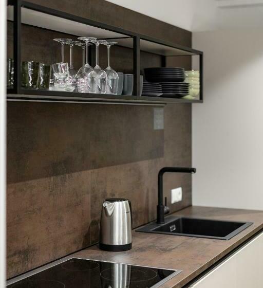 Sambock Quarter Pustrabase