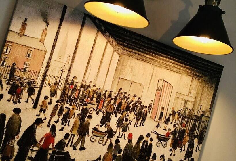 The Art Attic A Stylish Boutique Apartment