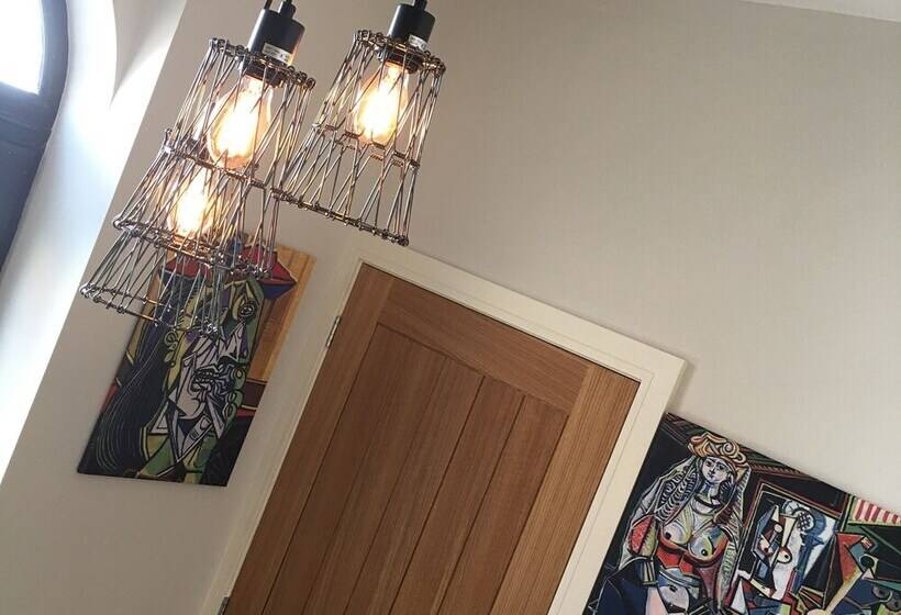 The Art Attic A Stylish Boutique Apartment