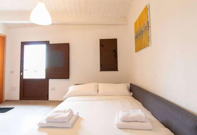 Sardinianworld   Easy Cabras