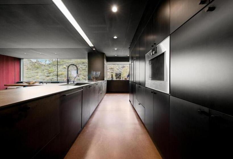 5 Acre Desert Sanctuary With Luxury Amenities  3 Night Minimum Stay