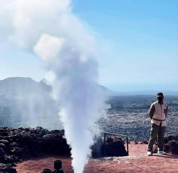 Apartment Vincent, Cozy And Sunny Over The Rooftops