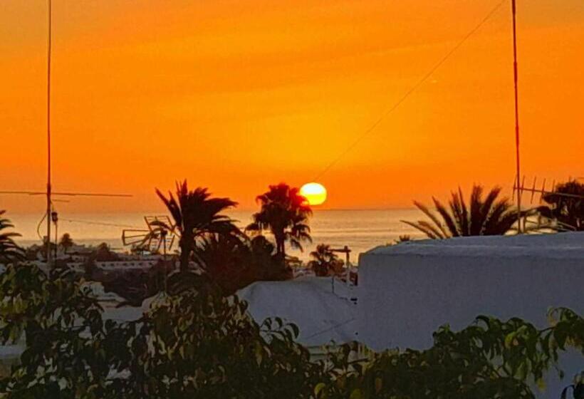 Apartment Vincent, Cozy And Sunny Over The Rooftops