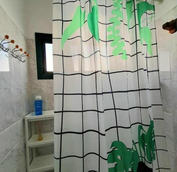 Apartment Vincent, Cozy And Sunny Over The Rooftops