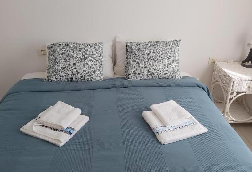 Apartment Vincent, Cozy And Sunny Over The Rooftops