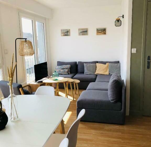 Appartement C 2 Chambres Très Lumineux