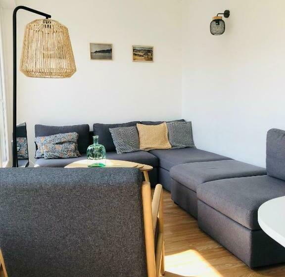 Appartement C 2 Chambres Très Lumineux