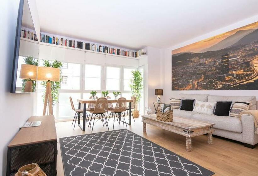 Bilbao Henao Park De Bilbao Suites, En Pleno Centro Con Garaje Directo