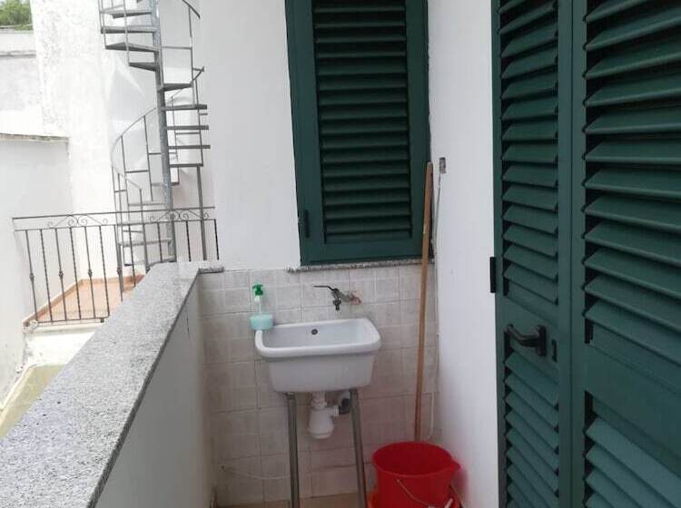 Bright Apartment A Few Km From The Sea