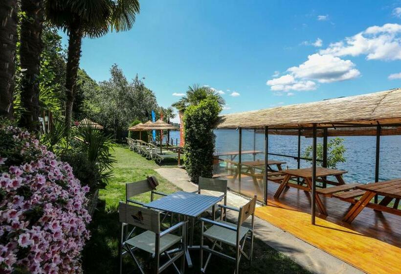 Exclusive Privatebeach   Explora Lake 1