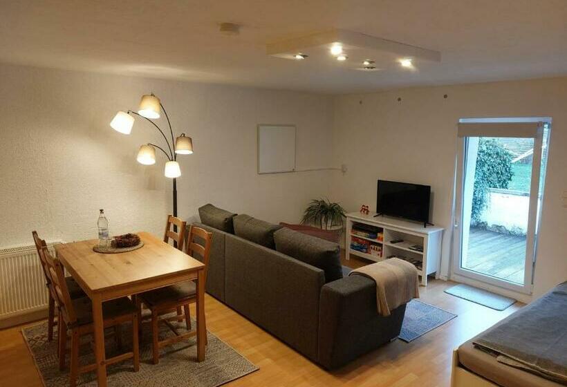 Kleine Gemütliche Ferienwohnung Günstige Lage