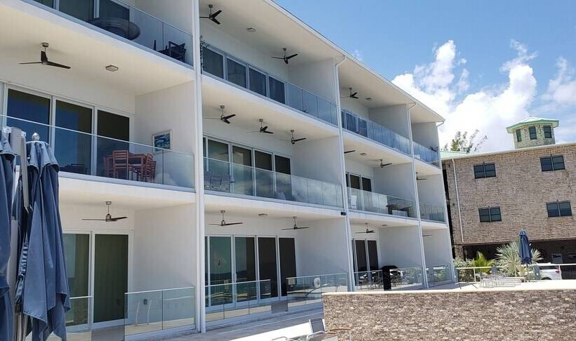 Lighthouse Point Residences