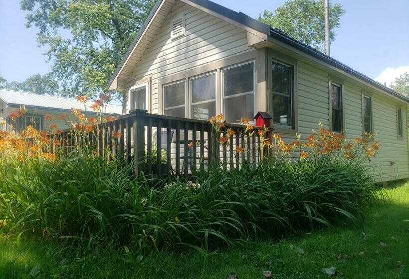 Long Beach Cottages   Private Sand Beach