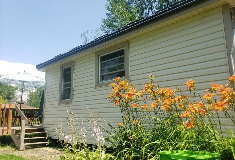 Long Beach Cottages   Private Sand Beach