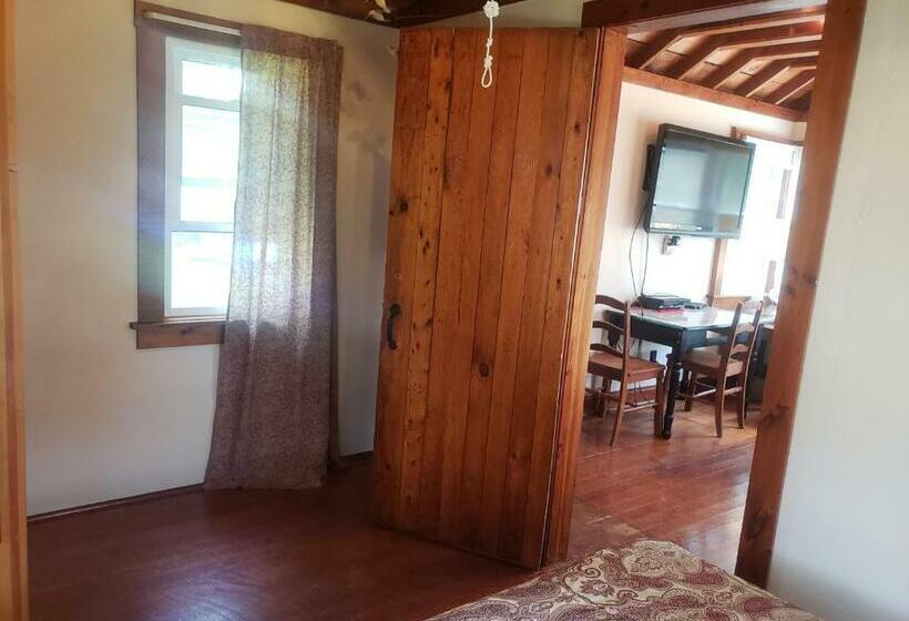 Long Beach Cottages   Private Sand Beach