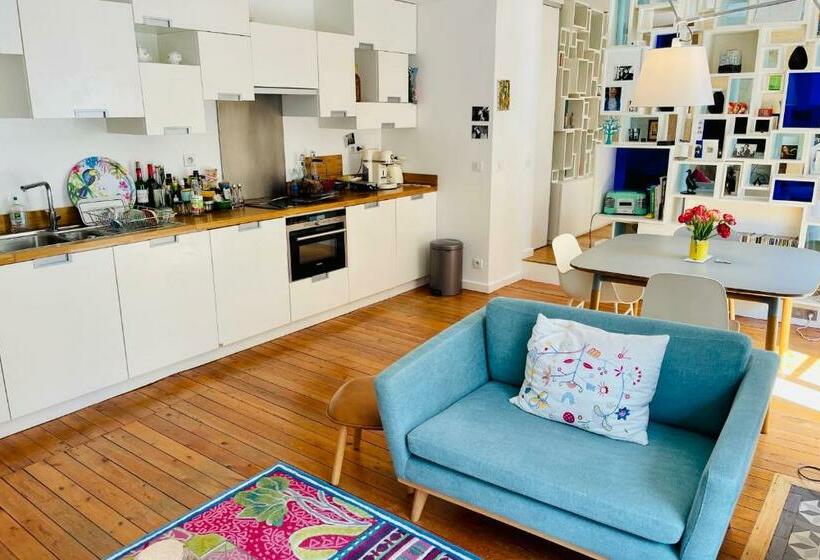 Nice Furnished Apartment With Inner Courtyard Near The City Center