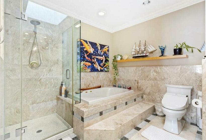 Oceanview High End Home By Beach/ggp/parking