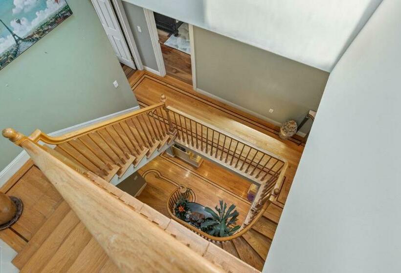 Oceanview High End Home By Beach/ggp/parking