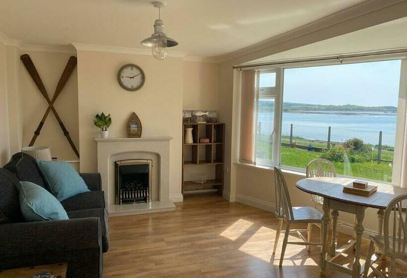 Tides Reach, Yarmouth