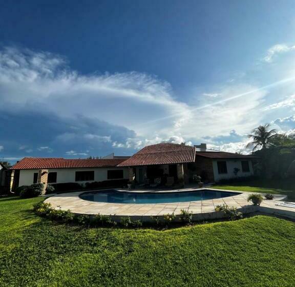 Casa Bavaria Em Praia Do Morro Branco Na Marina